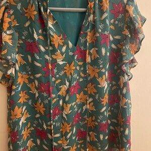Stitch Fix NWOT Floral V-Neck Ruffle Sleeve Top Size L